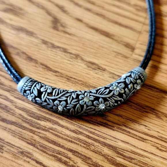 LIA SOPHIA Silver, Crystal, And Leather Necklace VINTAGE INSPIRED - Picture 2 of 14